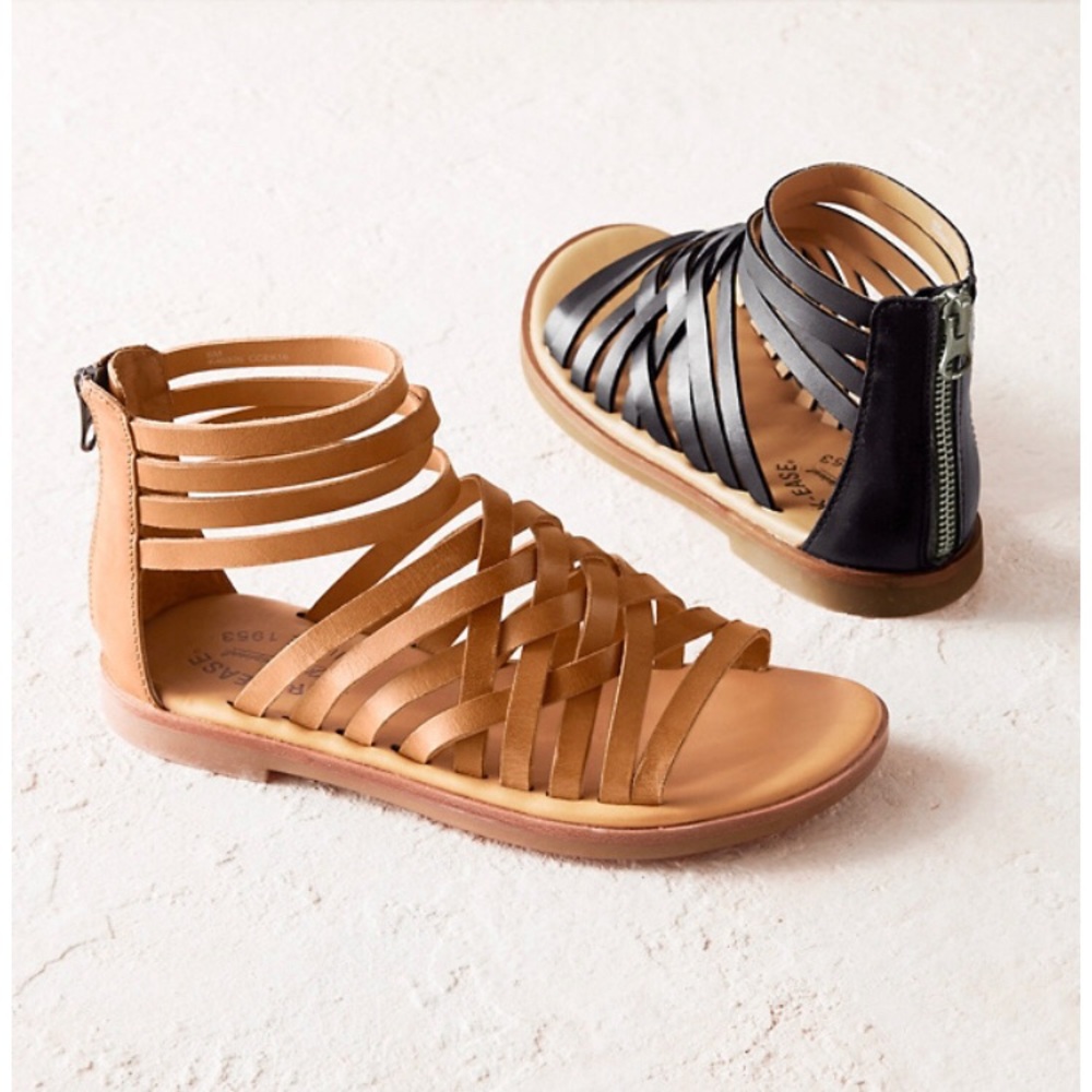 Black Leather Gladiator Sandals (US size 7)